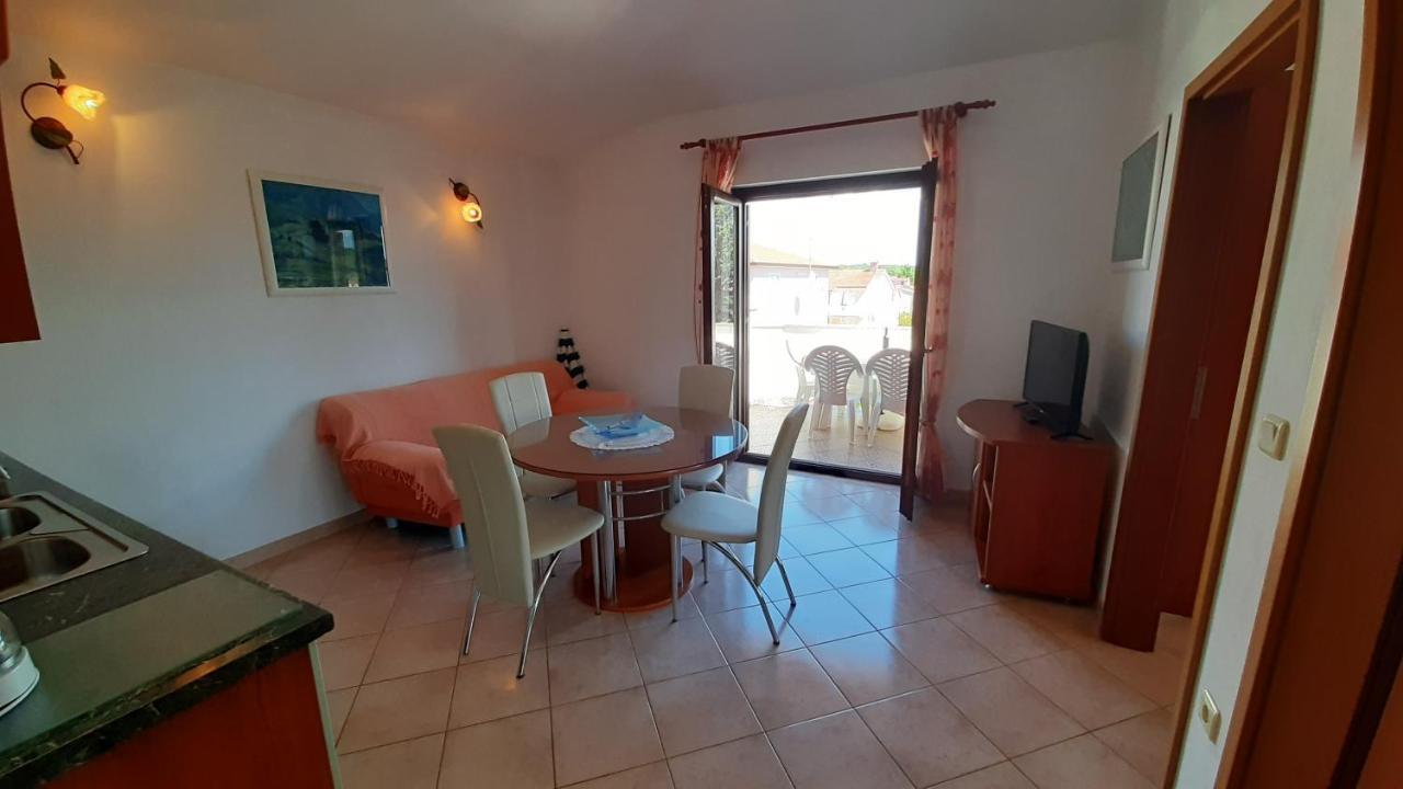 Villa Linet Funtana Kültér fotó