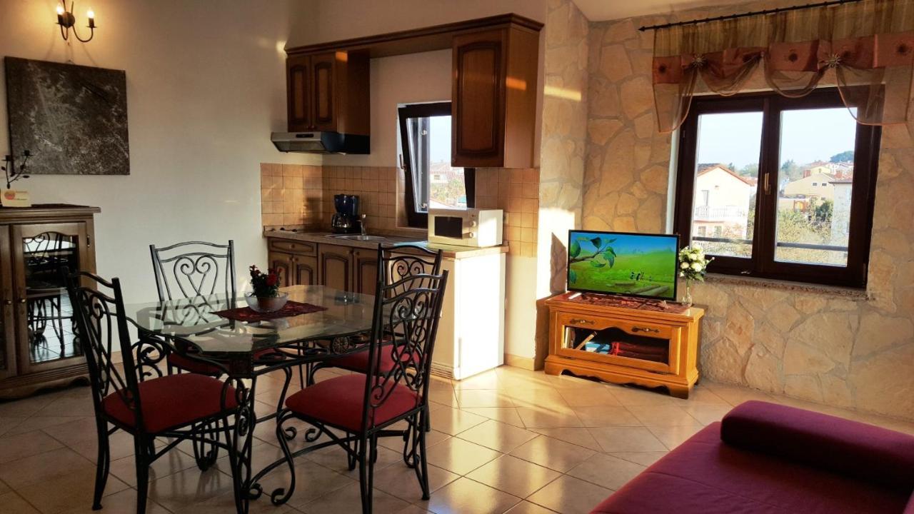 Villa Linet Funtana Kültér fotó